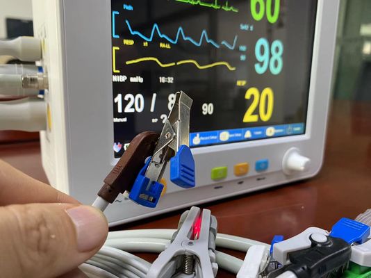 8.4 بوصة شاشة LCD TFT متعددة المعلمات البيطرية مع EtCO2 ECG SPO2 NIBP Temp