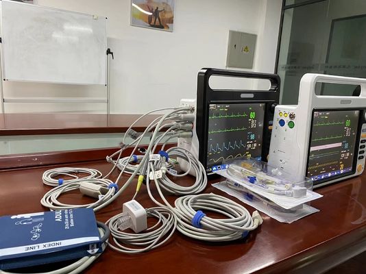 مراقبة المريض القلبية المتنقلة للأسعاف ICU OEM ODM