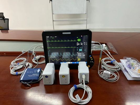 8 لغات مراقبة المريض المحمولة 15 بوصة شاشة TFT LCD ICU مراقبة القلب
