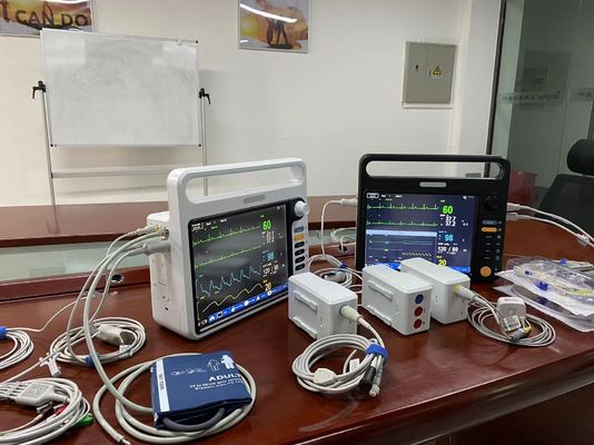 12.1&quot; آلة الإشارة الحيوية الإلكترونية ، مراقبة صحة المستشفى للتشخيص OEM ODM