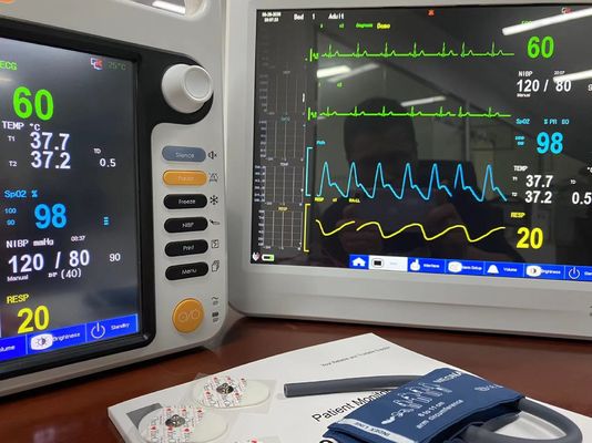 آلة مراقبة العناية المركزة متعددة المعلمات ، مراقبة جانب السرير للمرضى