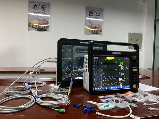 جهاز مراقبة متعدد المعايير البيطرية متعددة اللغات مع ECG NIBP SPO2 2Temp
