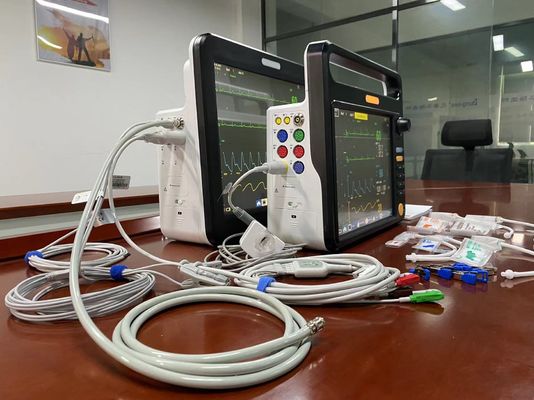 جهاز مراقبة معدل ضربات القلب متعدد المعايير استخدام بيطري متعدد اللغات مع ECG SPO2 2Temp