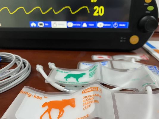 معدات مراقبة علامات الحياة 15 بوصة متعدد المعلمات للمريض البيطري