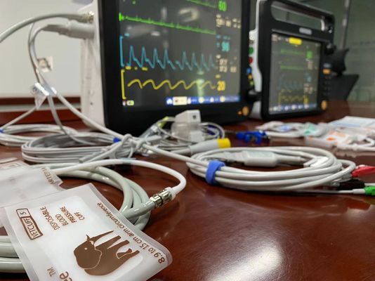 2Temp Resp مراقب متعدد المعايير البيطري متعدد اللغة للتشخيص الجراحي