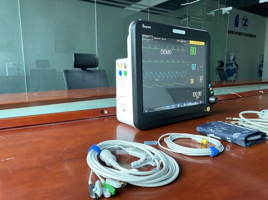 أجهزة مراقبة مرضى القلب متعددة المعلمات 15 بوصة مع وظيفة متوافقة مع HL7 ، تطبق في OR / OT ، ICU ، CCU ، الجناح العام